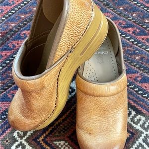 Danskos size 36 Great shape!